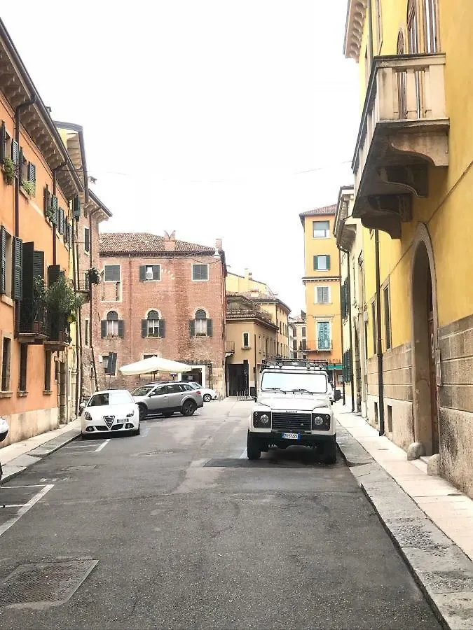 Appartamento Dimora Tito Speri near Arena Verona Italia