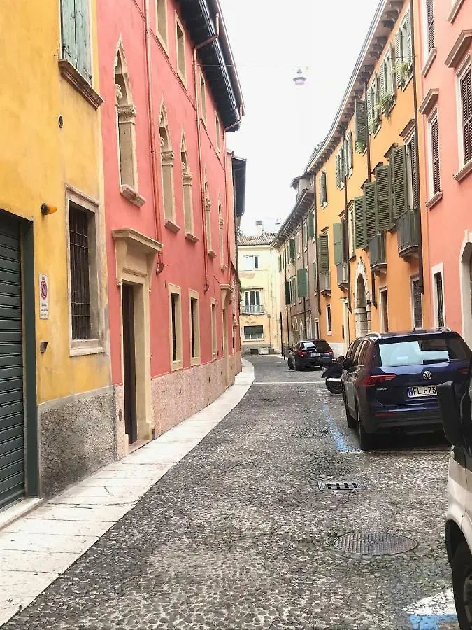 Appartamento Dimora Tito Speri near Arena Verona Italia